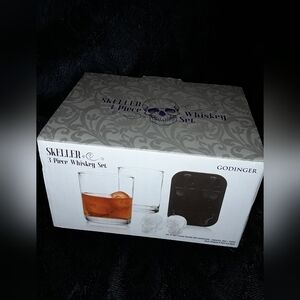 GODINGER  Skeller whiskey set